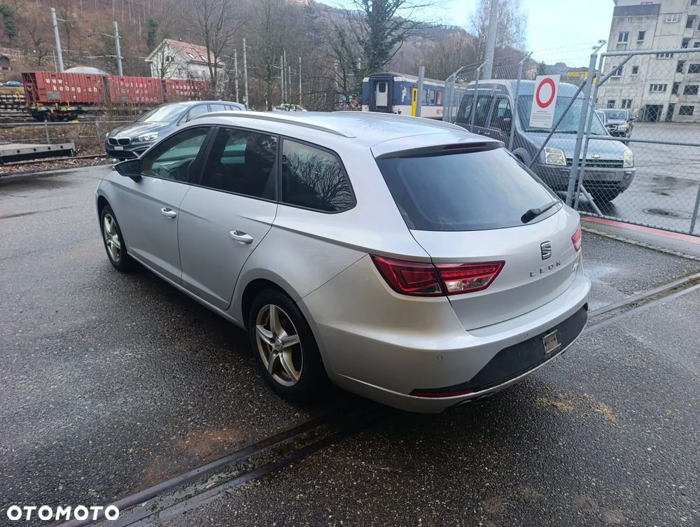 Seat Leon 2.0 TDI DPF Start&Stop XCELLENCE - 4