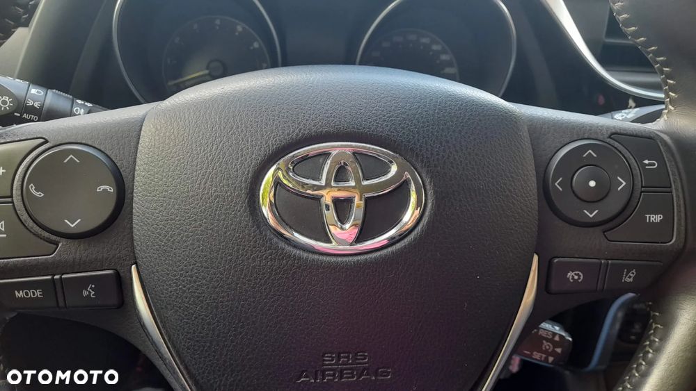 Toyota Auris - 7