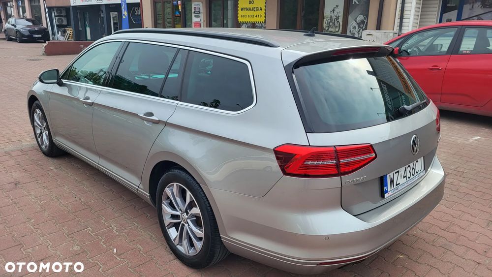Volkswagen Passat 1.8 TSI BMT Comfortline - 9