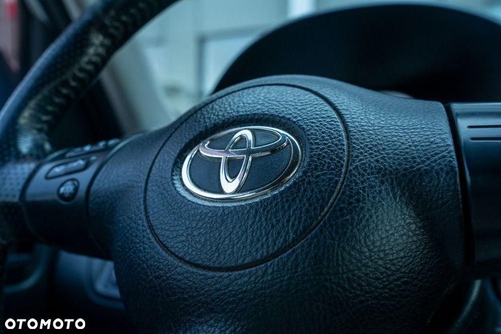 Toyota RAV4 4x4 Edition - 17