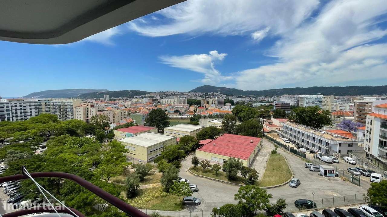 T2 Aranguês - Vista desafogada  Rio - Serra e Castelo de Palmela - Grande imagem: 2/28