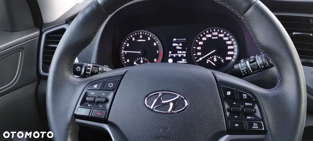 Hyundai Tucson 1.6 GDi 2WD Select - 17