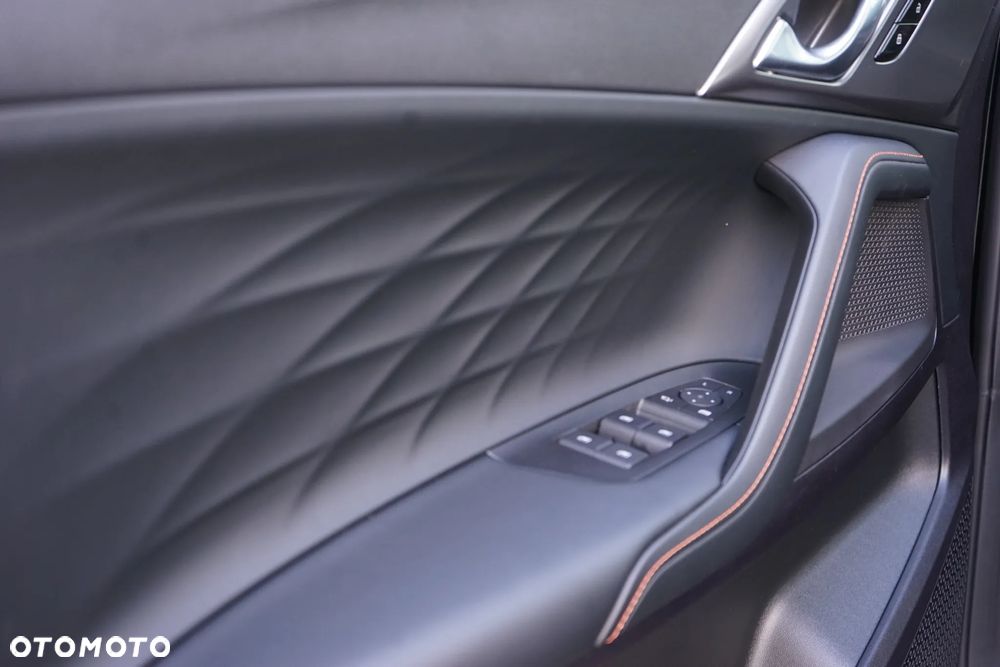 MG HS 1.5T HEV+ Exclusive - 22