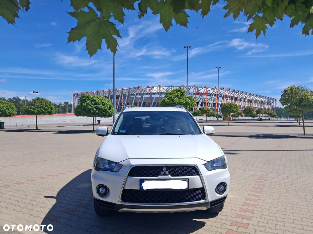 Mitsubishi Outlander 2.0 2WD - 2