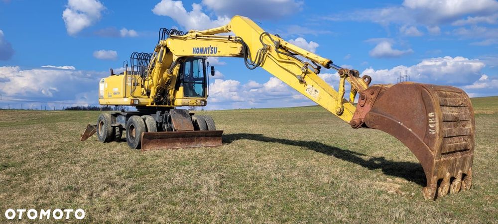 Komatsu Pw 220-7 4X4 - 2