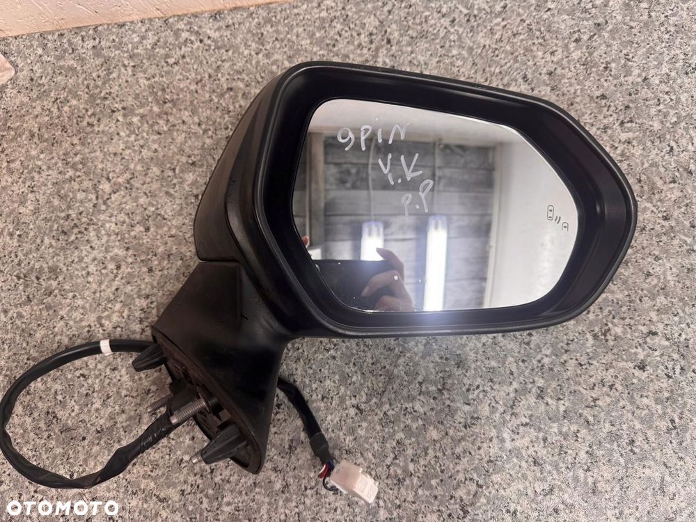 lusterko prawe 9 pin pinów yaris cross kross 2022 w-wa europa - 2
