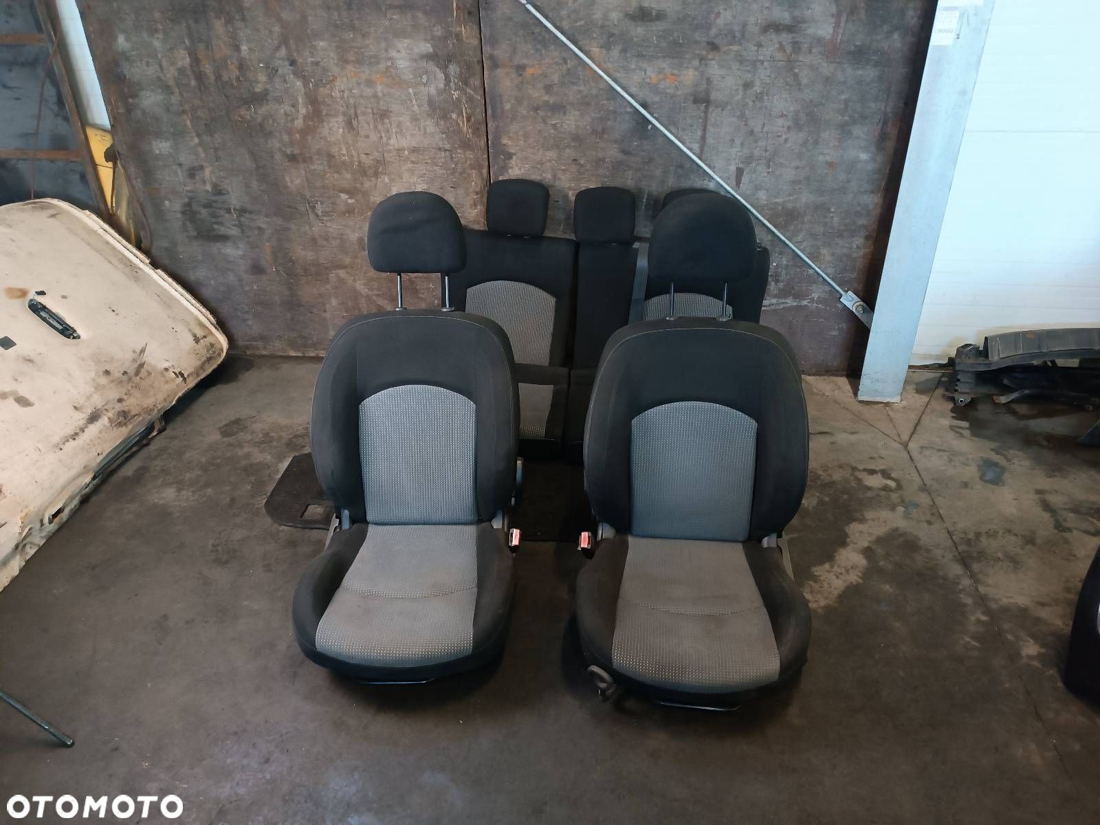 FOTEL FOTELE KOMPLET LEWY PRAWY KANAPA TYŁ PEUGEOT 206 I HB 5D - 1