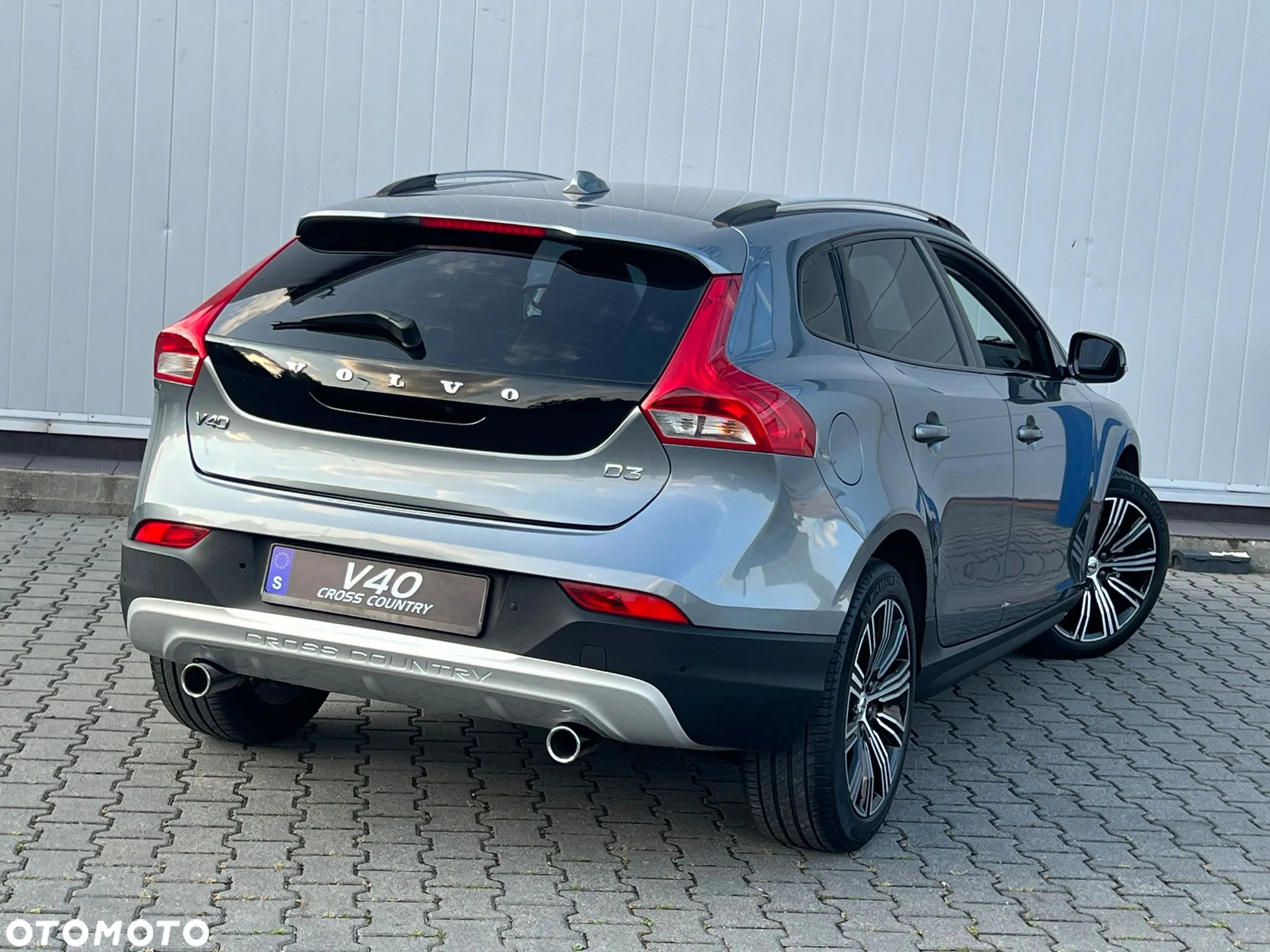 Volvo V40 Cross Country D3 Drive-E Base - 12