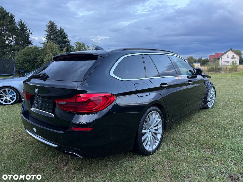 BMW Seria 5 540i xDrive Luxury Line sport - 3