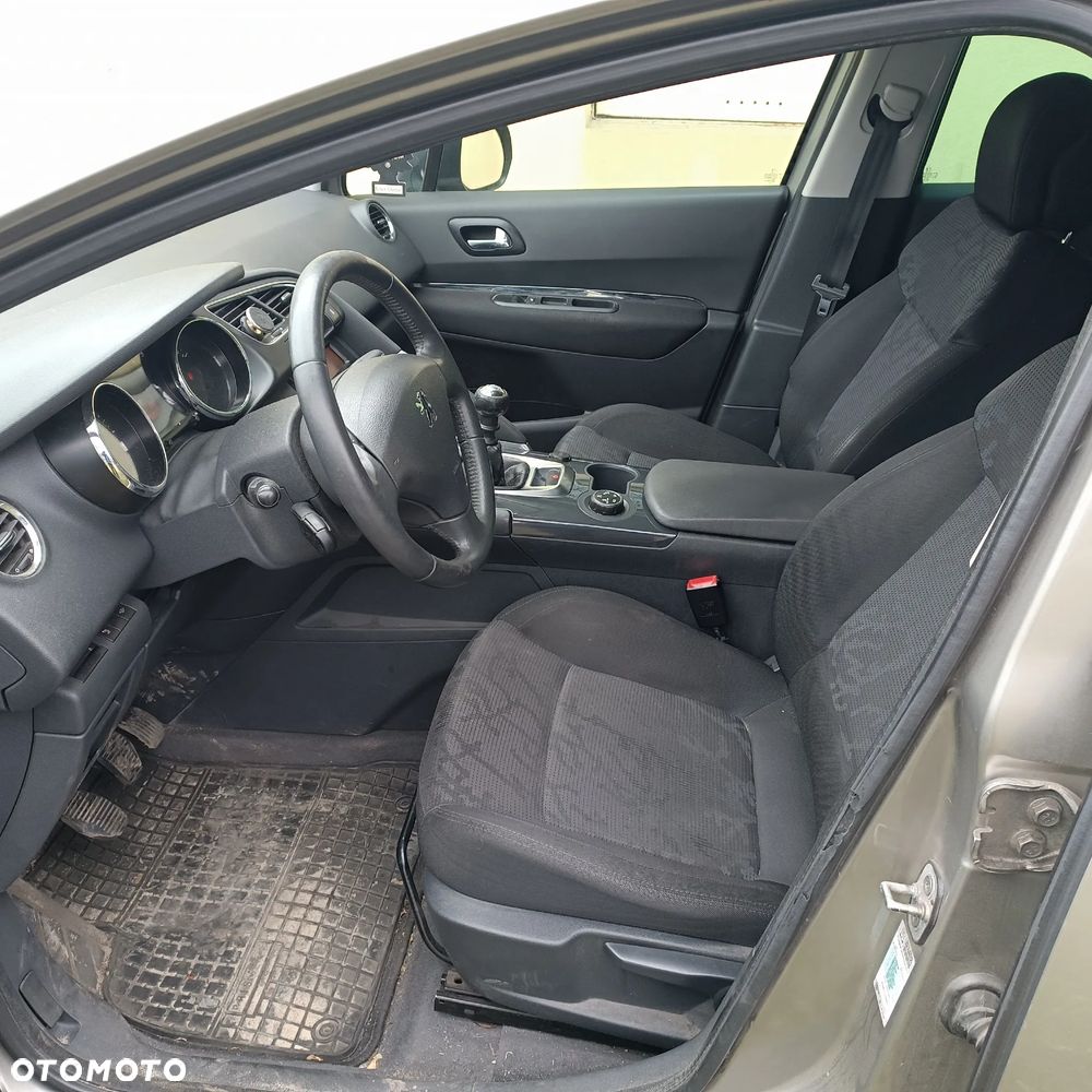 Peugeot 3008 1.6 Premium - 6