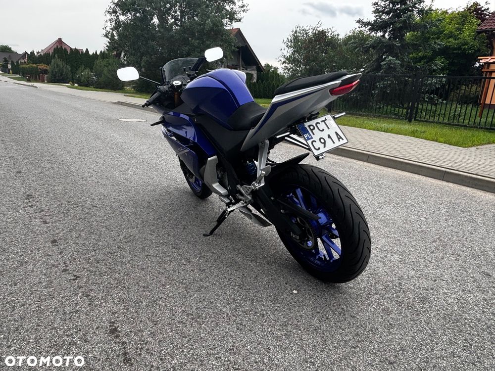 Yamaha YZF - 6