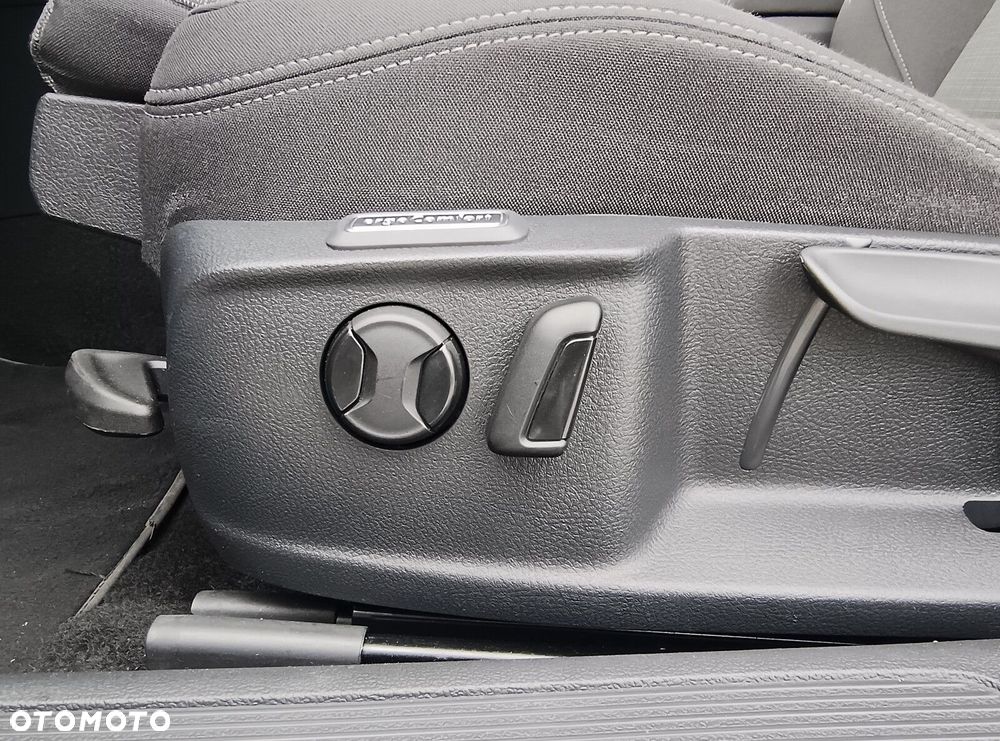 Volkswagen Passat 2.0 TDI EVO Business DSG - 12