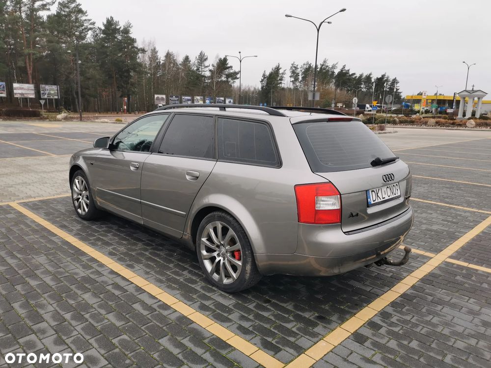 Audi A4 Avant - 6