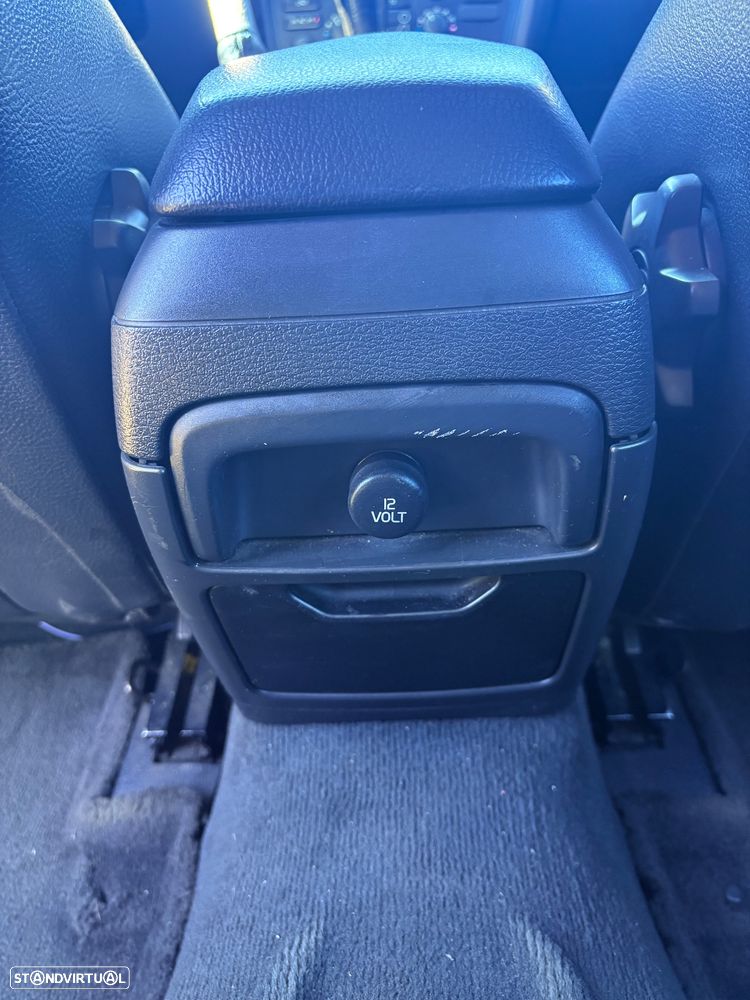 Volvo S60 2.4 D5 - 16