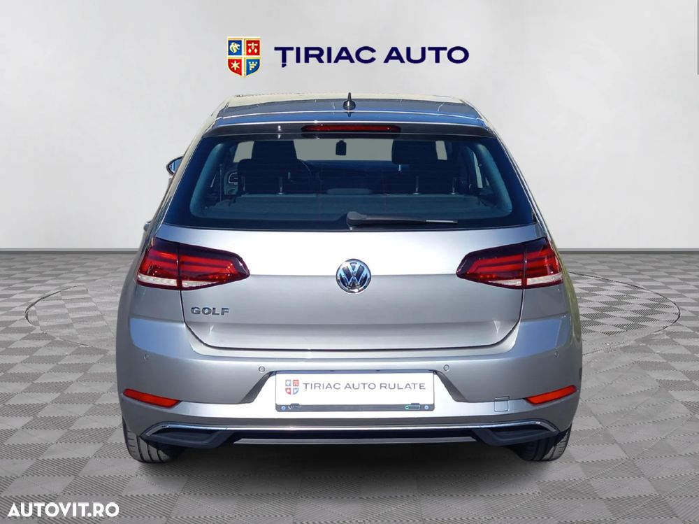 Volkswagen Golf - 4
