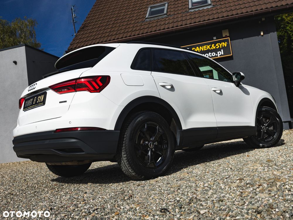 Audi Q3 - 18