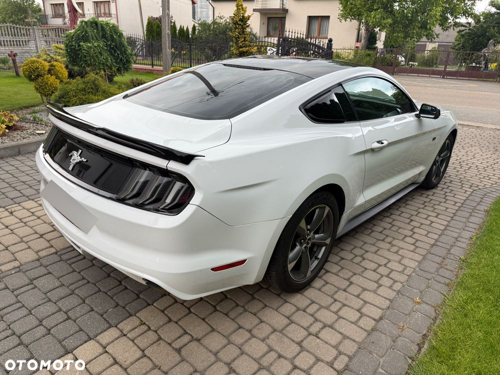 Ford Mustang - 9