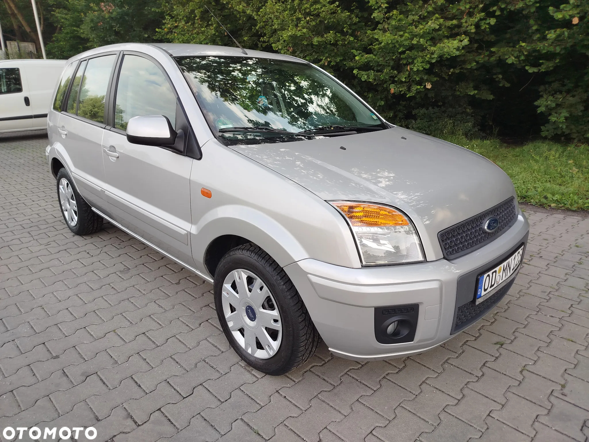 Ford Fusion 1.6 Elegance - 4