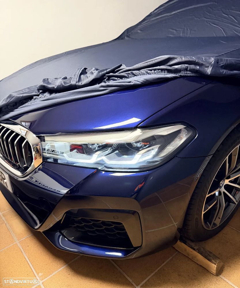 BMW 530 e Pack Desportivo M - 1