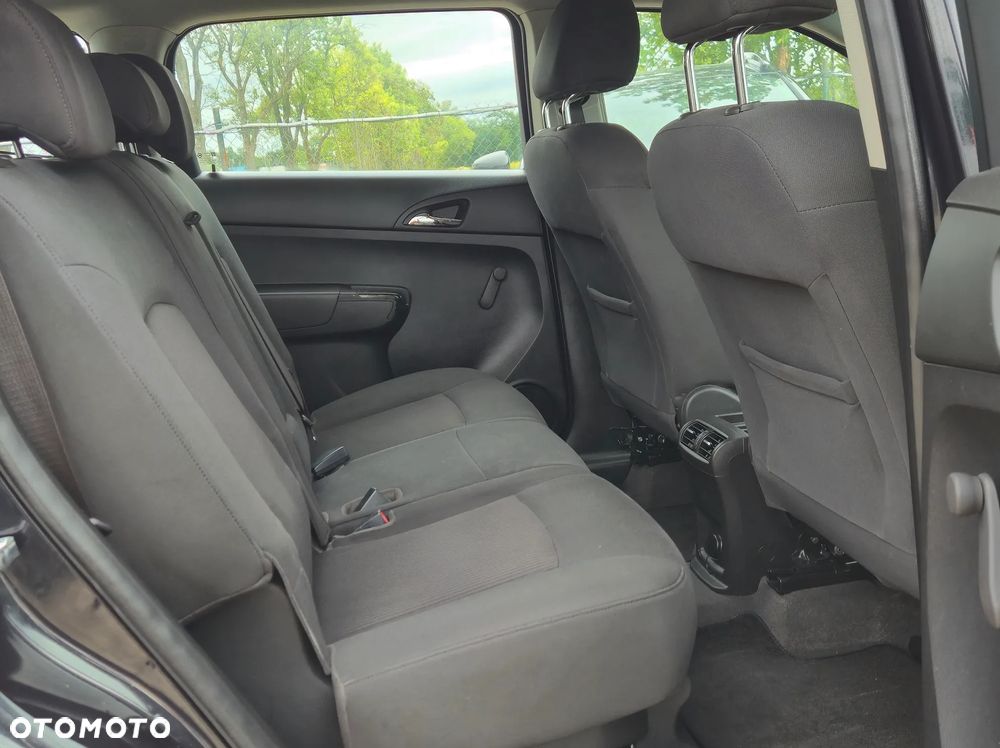 Chevrolet Orlando - 25