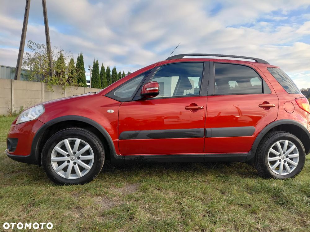 Suzuki Sx4 2011 photo 2