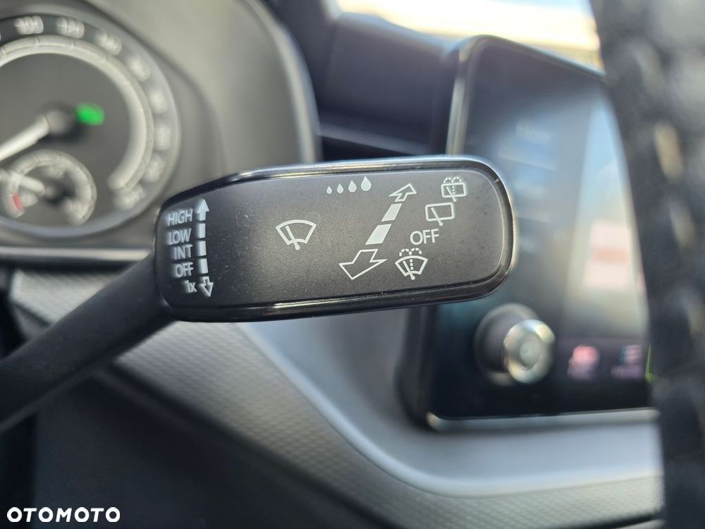 Skoda Kamiq 1.0 TSI Ambition DSG - 31