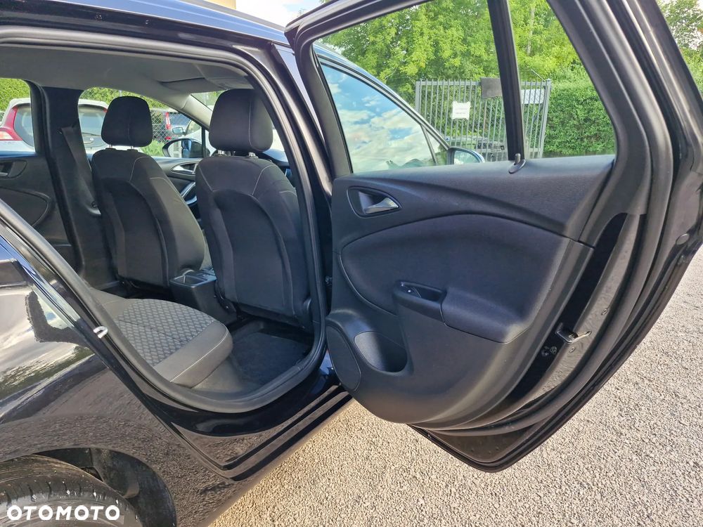 Opel Astra 1.4 Turbo Dynamic - 18