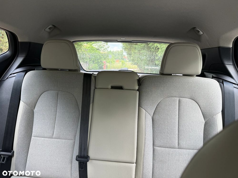 Volvo XC 40 T4 Momentum - 8
