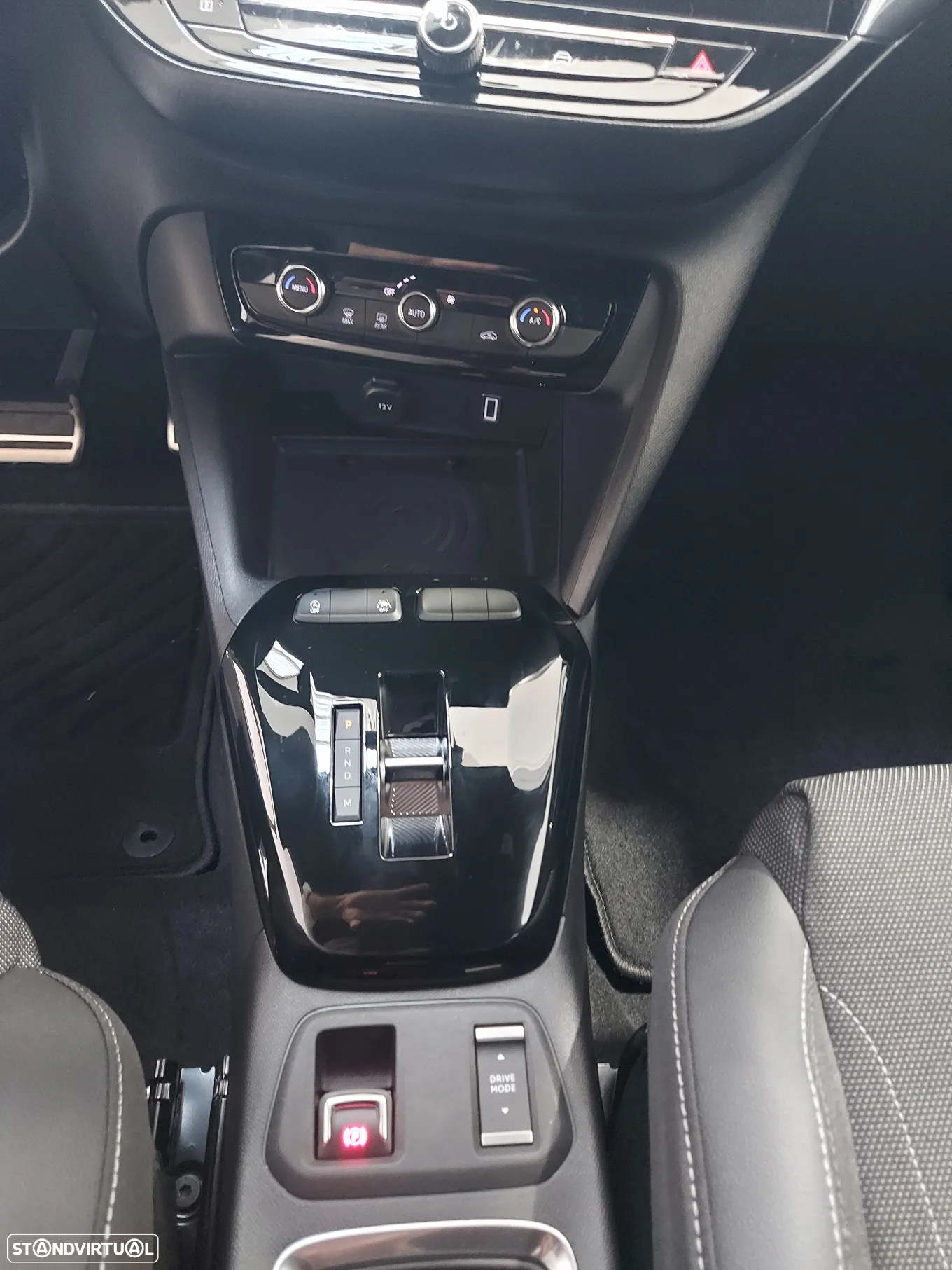 Opel Corsa 1.2 T Hybrid EdCT - 32