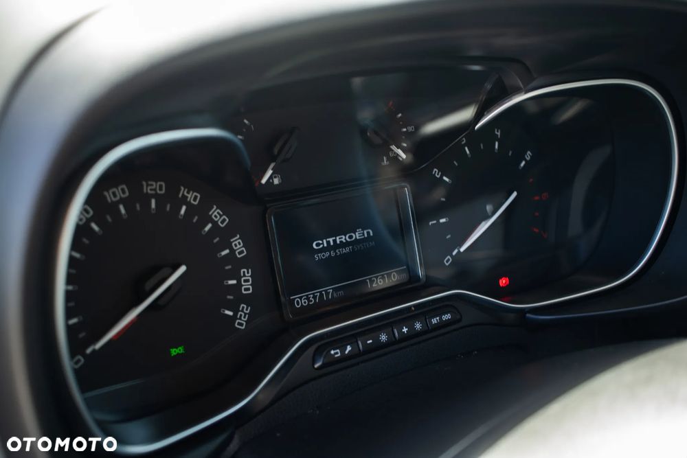 Citroën Berlingo XL 1.5 BlueHDI Shine S&S (7-os.) - 28