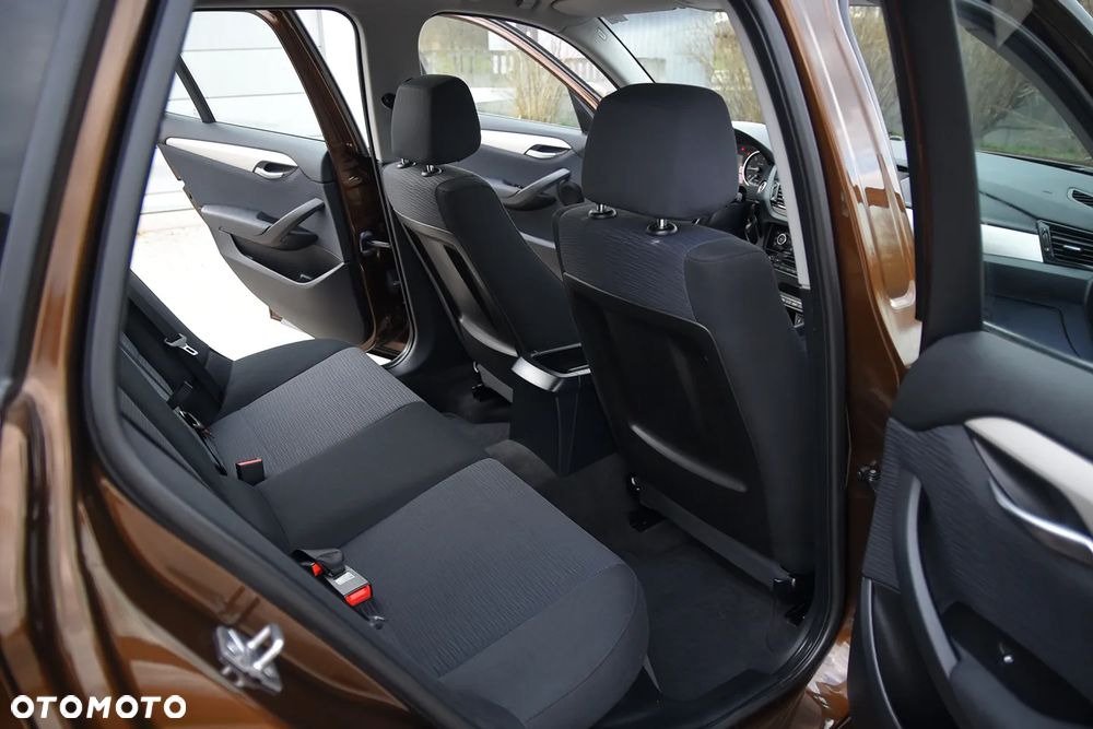 BMW X1 sDrive18d - 36