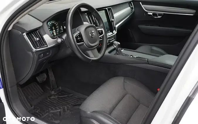 Volvo S90 D4 SCR Momentum Pro - 6