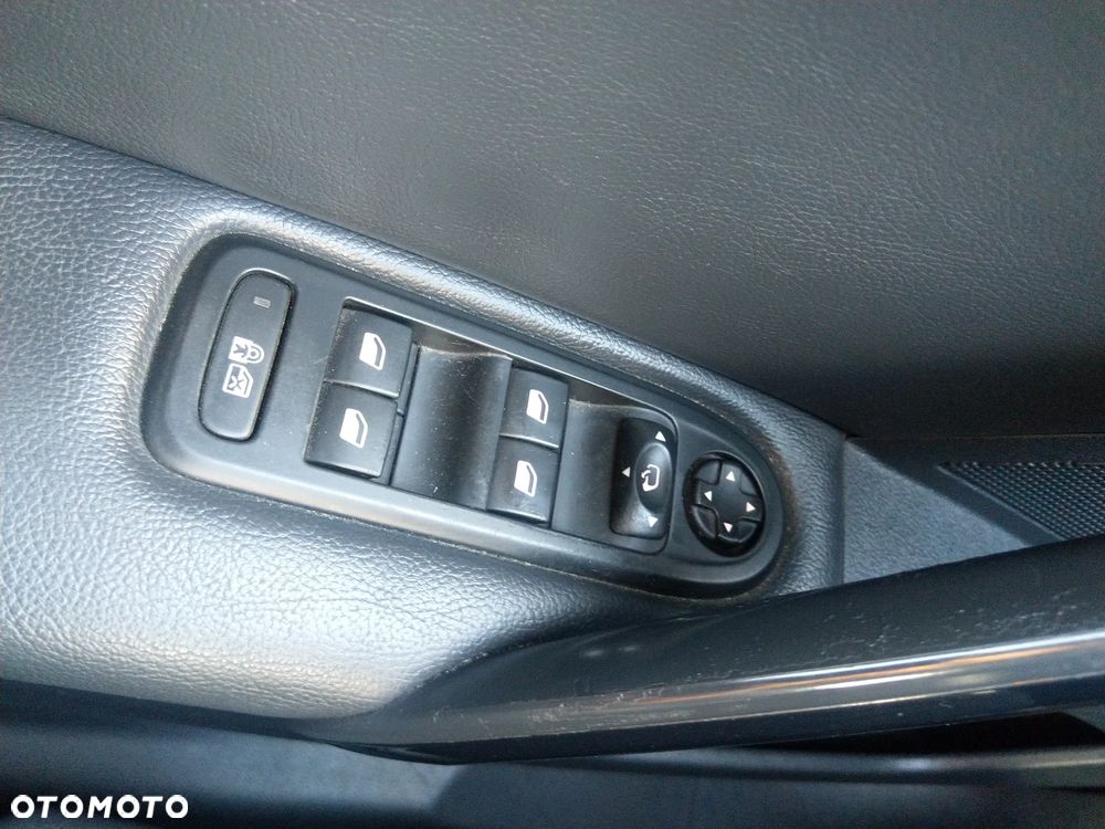 Peugeot 508 RXH 2.0 HDi HYbrid4 - 11