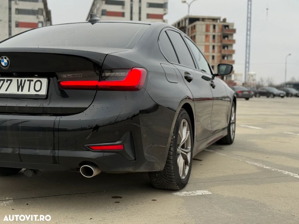 BMW Seria 3 318d Aut. Luxury Line - 14