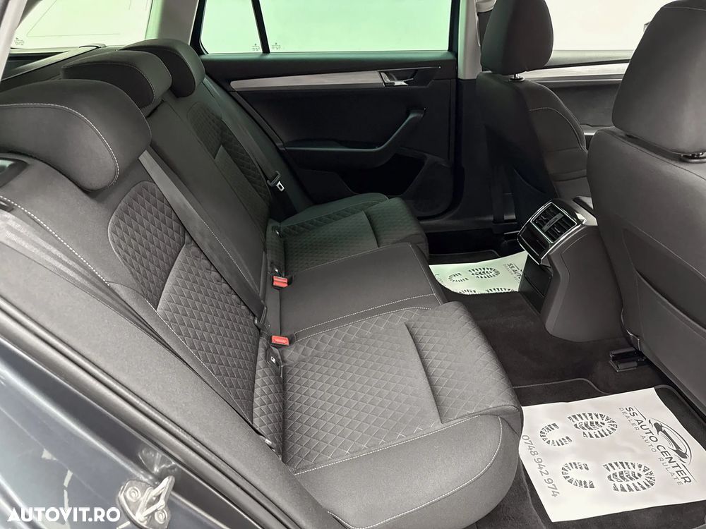 Skoda Superb 2.0 TDI DSG Style - 18