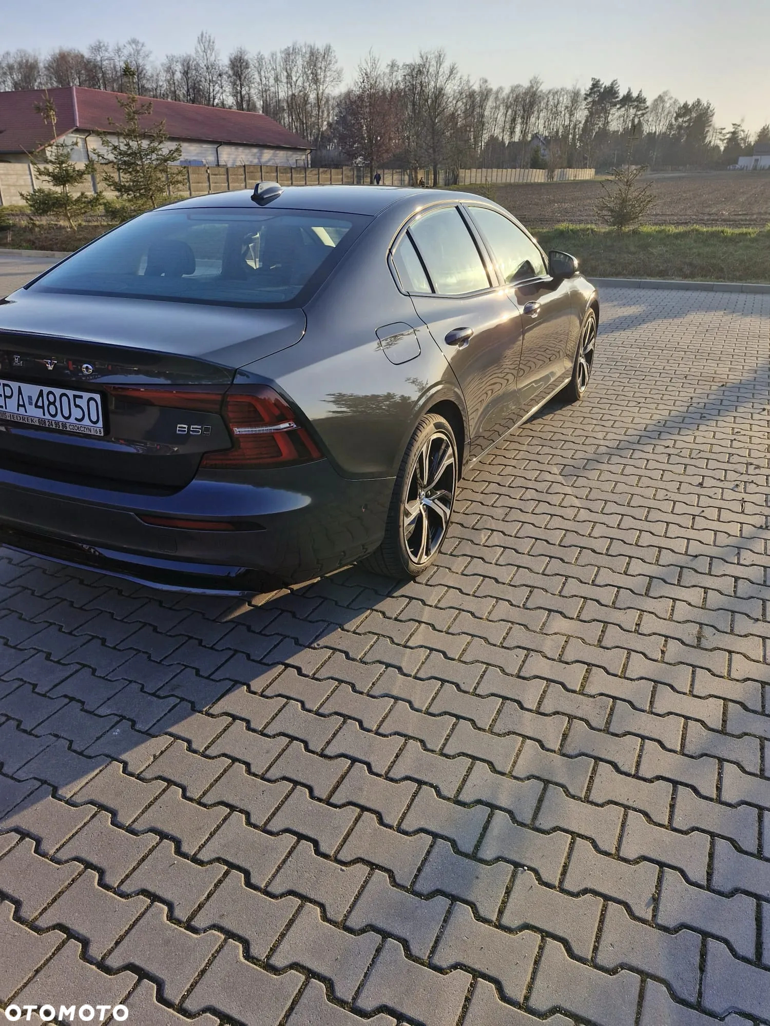 Volvo S60 B5 B AWD Plus Dark - 8