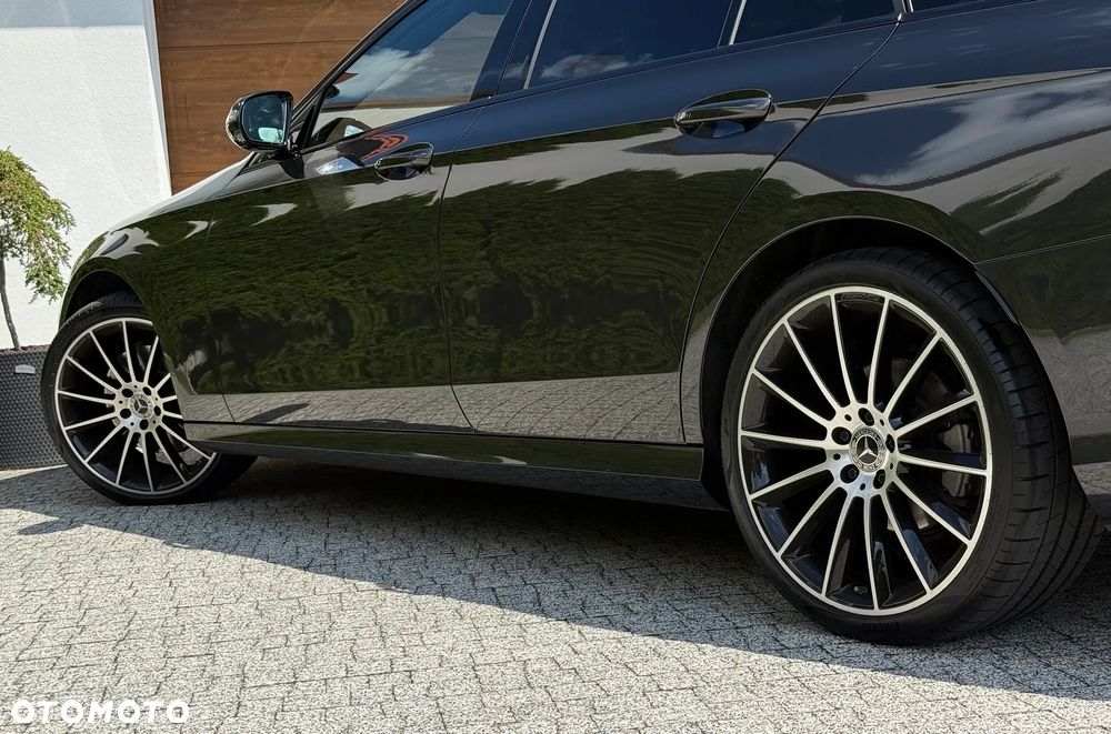 Mercedes-Benz Klasa E 220 d 4-Matic AMG/Avantgarde - 10