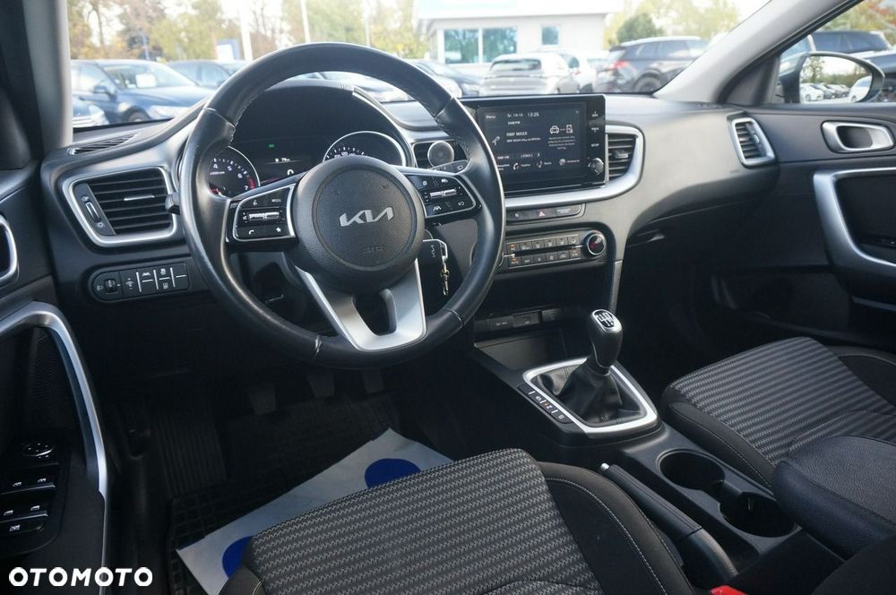 Kia Ceed 1.5 T-GDI M - 16