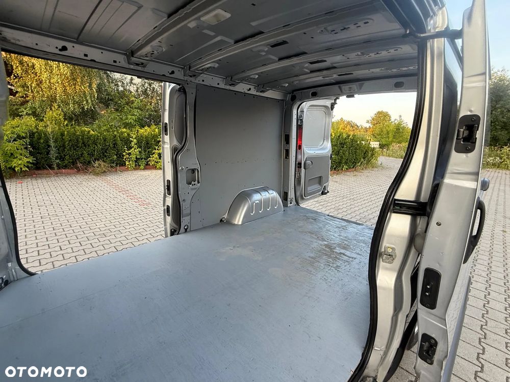 Opel VIVARO - 26