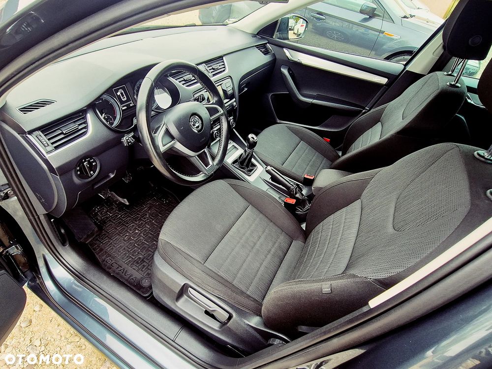 Skoda Octavia 1.4 TSI Edition - 18