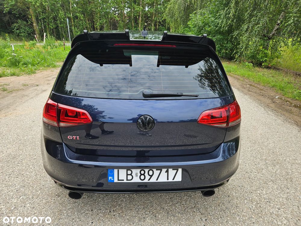 Volkswagen Golf - 4