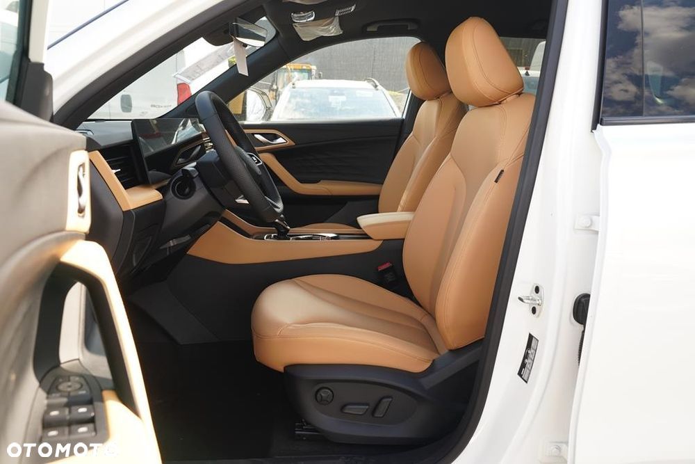 MG HS 1.5T HEV+ Exclusive - 11