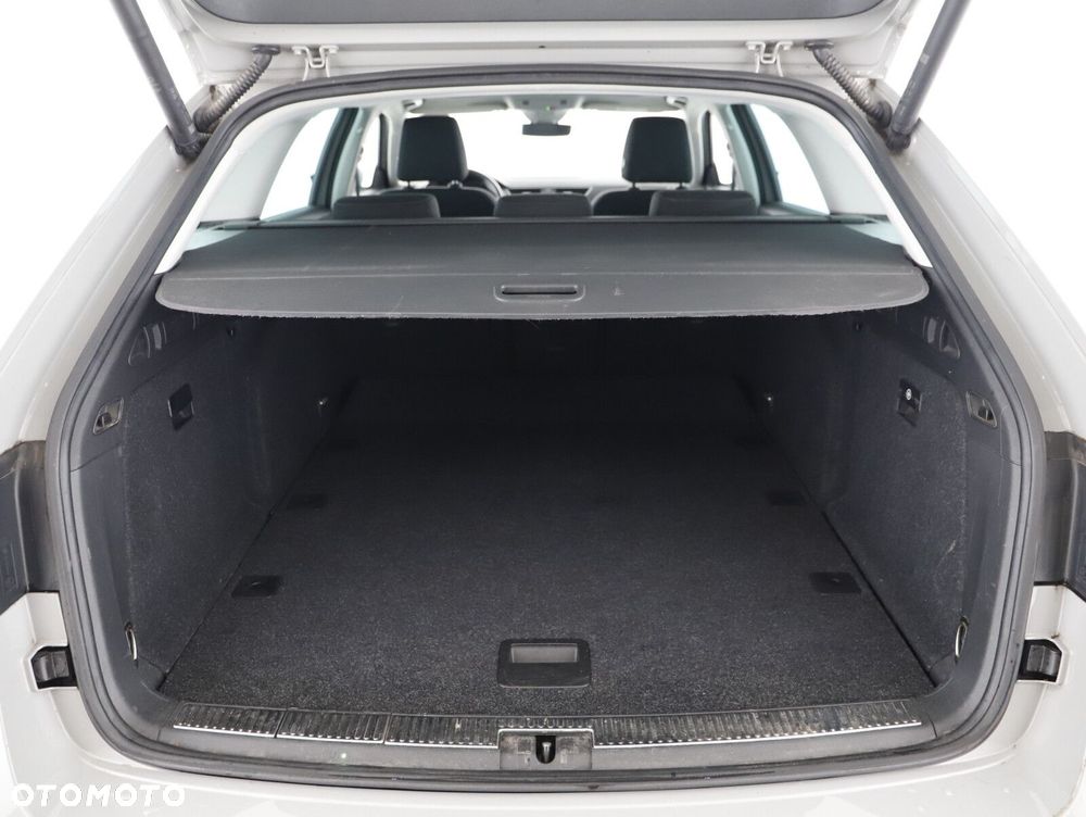 Skoda Superb 2.0 TDI SCR 4x4 Scout DSG - 25