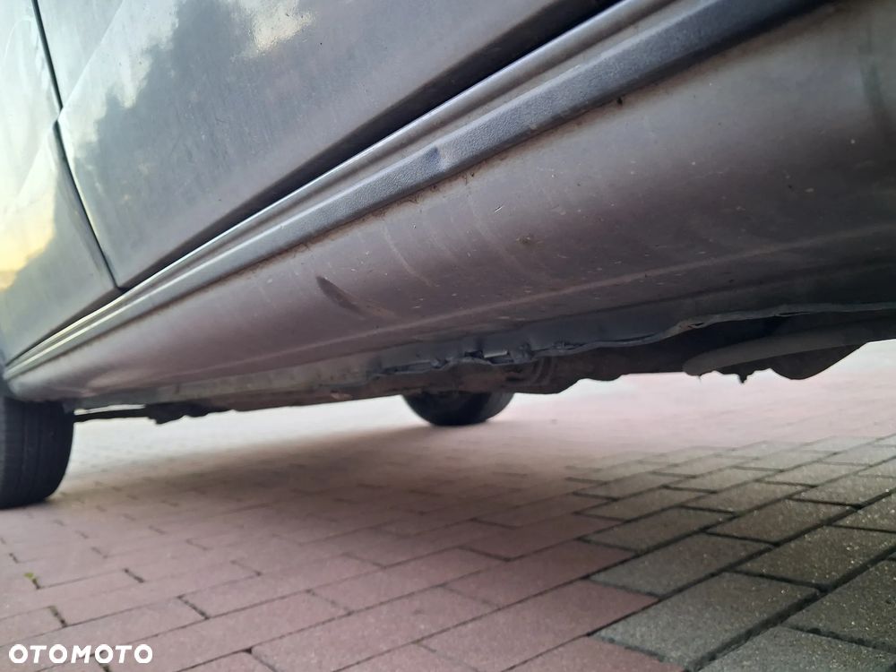 Volkswagen Golf 1.6 CL TD - 6