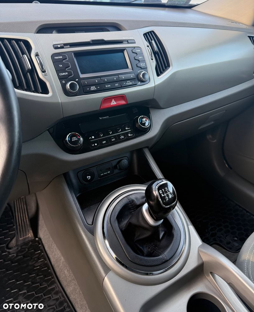 Kia Sportage 1.7 CRDI M 2WD - 9