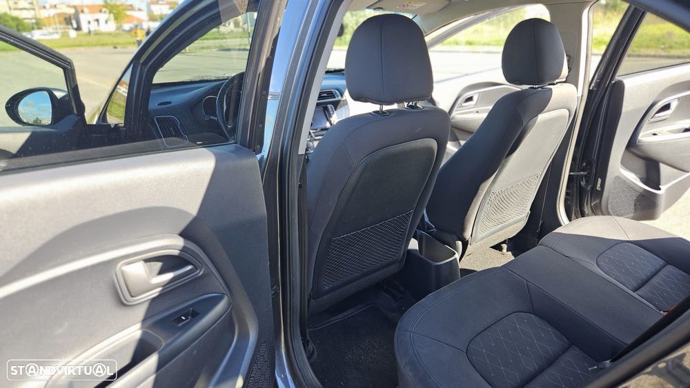 Kia Rio 1.1 CRDi EX ISG - 9