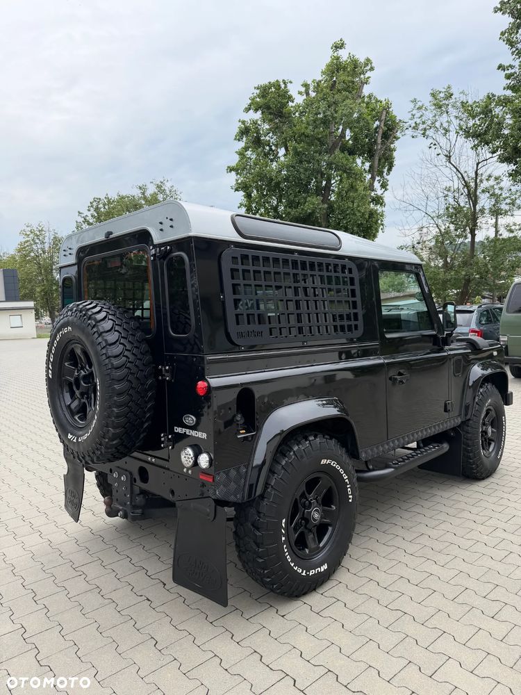 Land Rover Defender 90 DPF Hard Top E - 8