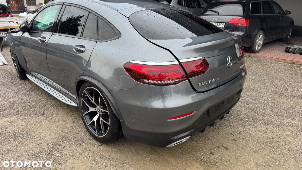 Mercedes-Benz GLC - 1