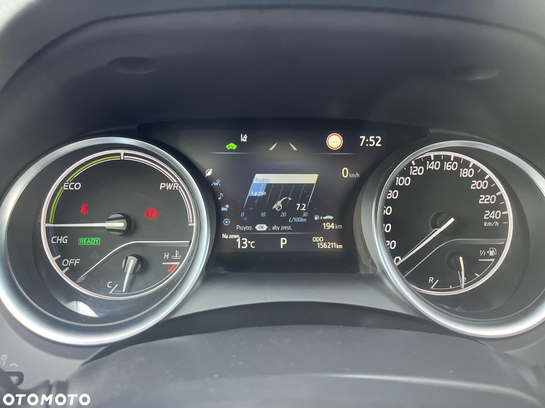 Toyota Camry - 18