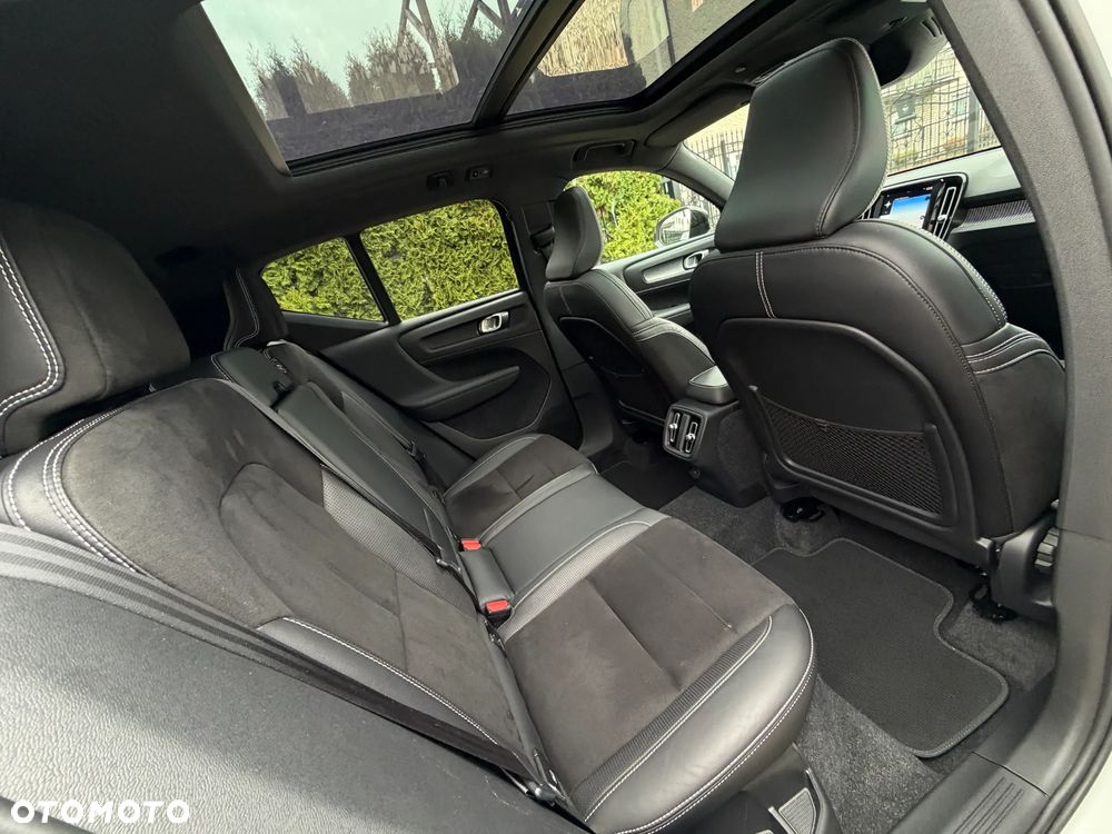 Volvo XC 40 T5 AWD Geartronic R-Design - 32